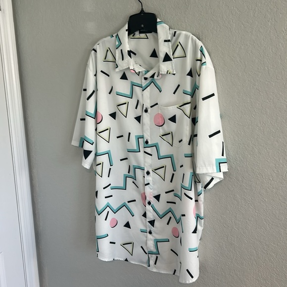Men’s funky button down - Picture 2 of 5